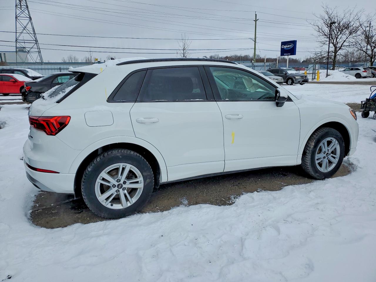 2022 AUDI Q3 quattro Premium