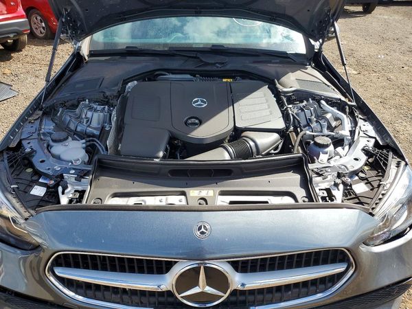 2025 MERCEDES-BENZ C C300