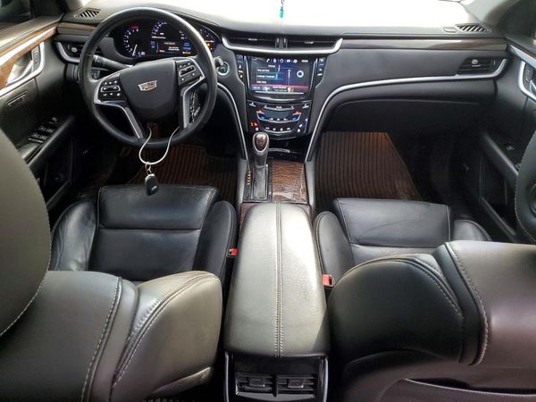 2016 CADILLAC XTS Luxury