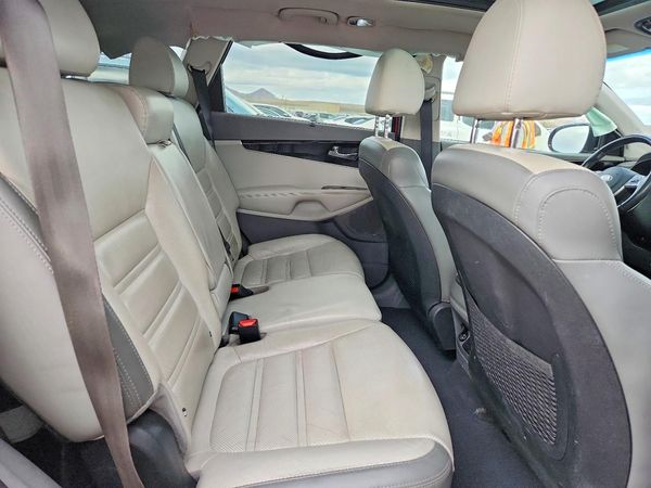 2019 KIA SORENTO SX, SXL