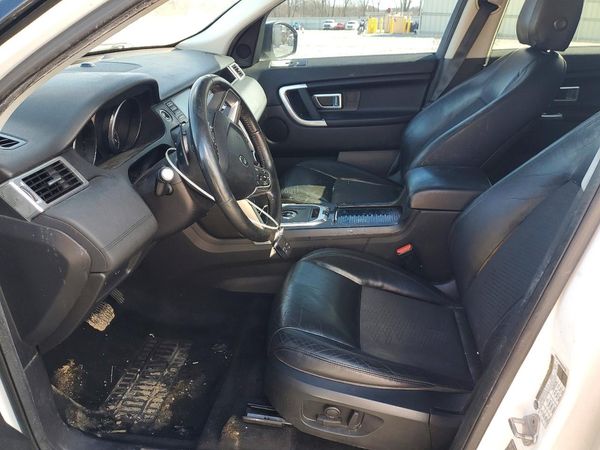 2017 LAND ROVER DISCOVERY SE — DENT
