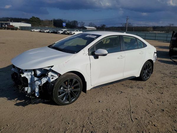 2026 TOYOTA COROLLA
