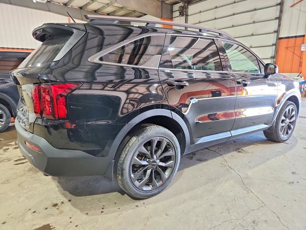 2022 KIA SORENTO LX