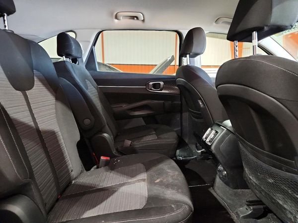 2022 KIA SORENTO LX