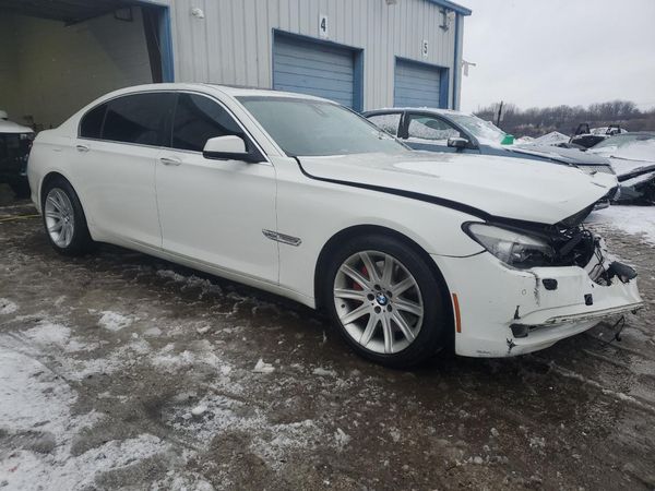 2012 BMW 750 750Lxi/Alpina B7 xDrive