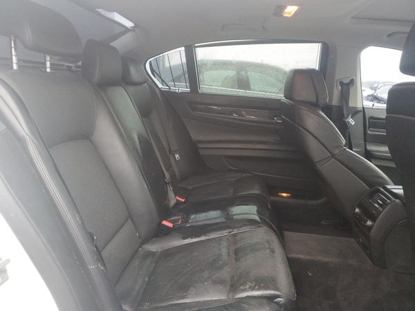 2012 BMW 750 750Lxi/Alpina B7 xDrive