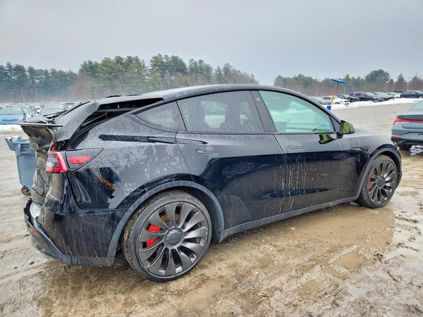 2022 TESLA MODEL Y