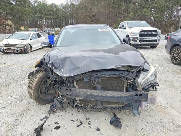 2015 INFINITI Q50