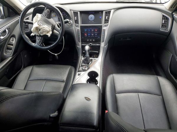 2015 INFINITI Q50