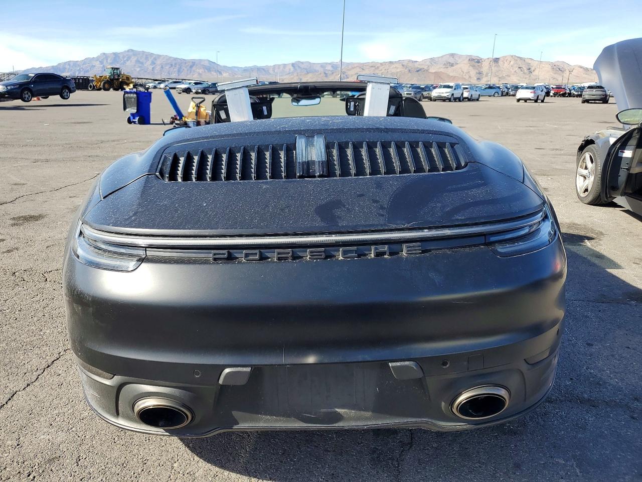 2022 PORSCHE 911