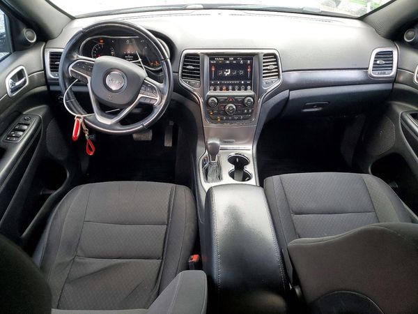 2018 JEEP GRAND CHEROKEE LAREDO 4X2