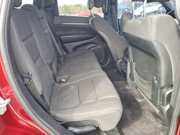 2018 JEEP GRAND CHEROKEE LAREDO 4X2