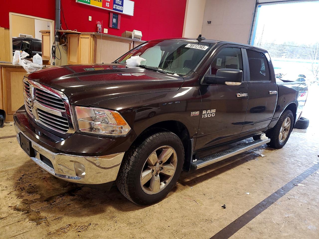 2017 RAM 1500 SLT CREW CAB 4X4