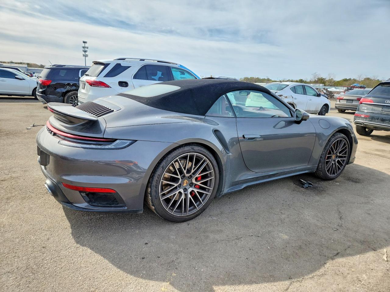 2021 PORSCHE 911
