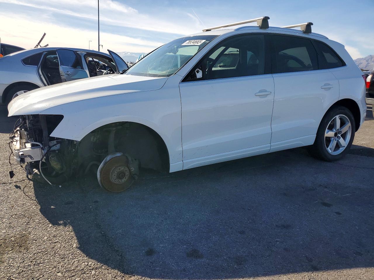 2012 AUDI Q5 Premium Plus