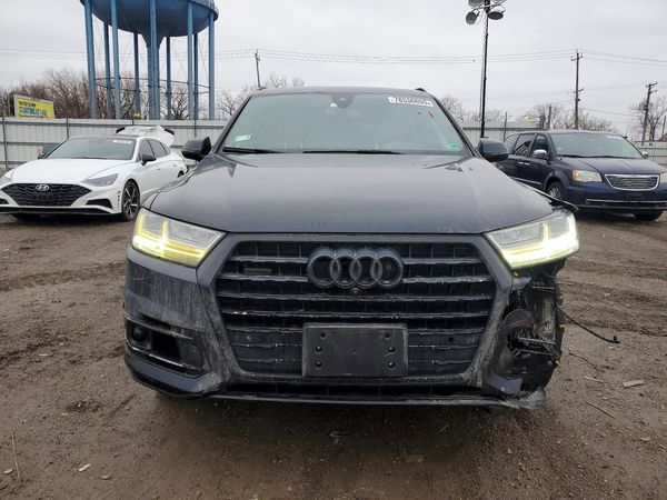 2017 AUDI Q7 quattro Prestige