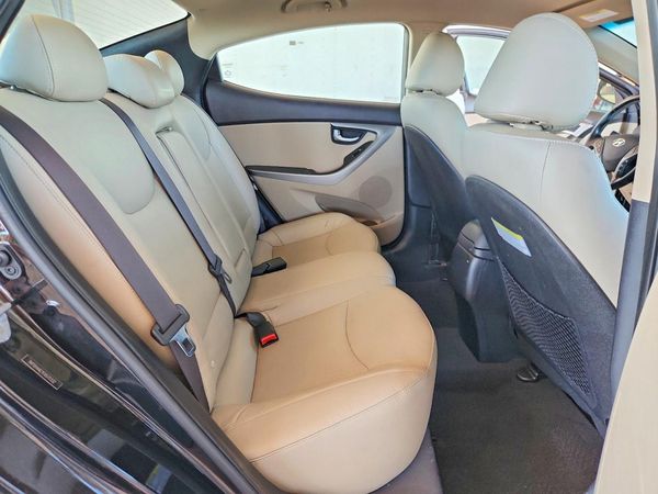 2015 HYUNDAI ELANTRA GLS(Middle)