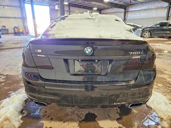 2013 BMW 750