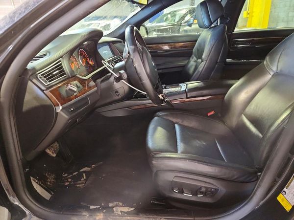 2013 BMW 750