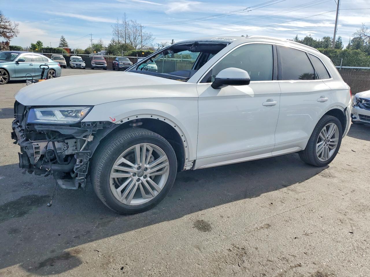 2020 AUDI Q5 quattro Premium Plus