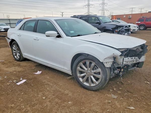 2018 CHRYSLER 300