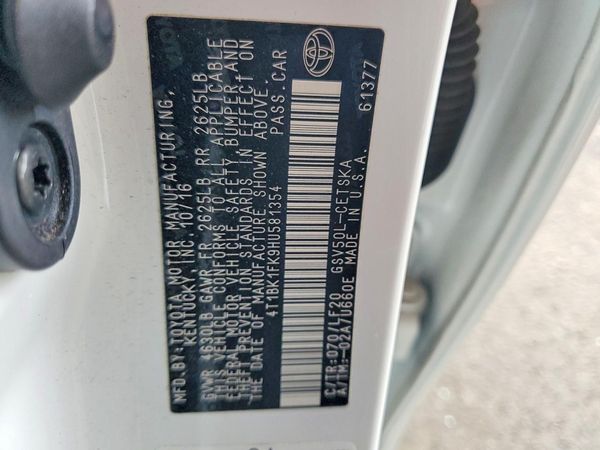 2017 TOYOTA CAMRY XLE/XSE — VINS