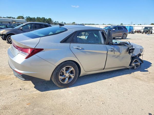2021 HYUNDAI ELANTRA SE