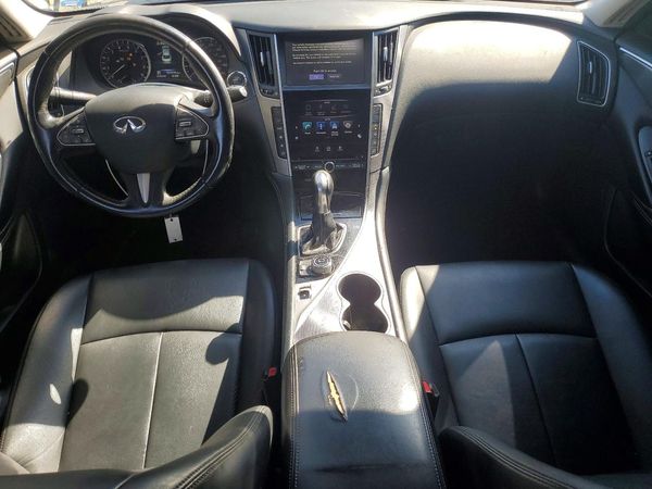 2017 INFINITI Q50