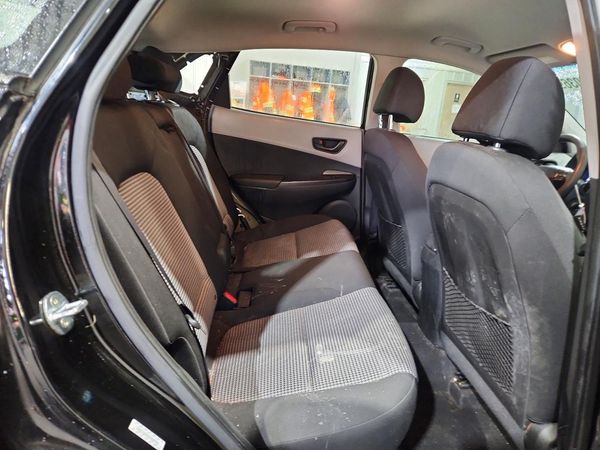 2021 HYUNDAI KONA
