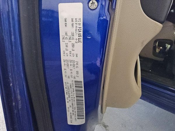 2018 DODGE GRAND CARAVAN SXT — VINS
