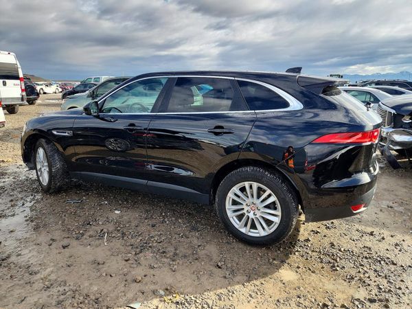 2017 JAGUAR F-PACE Prestige