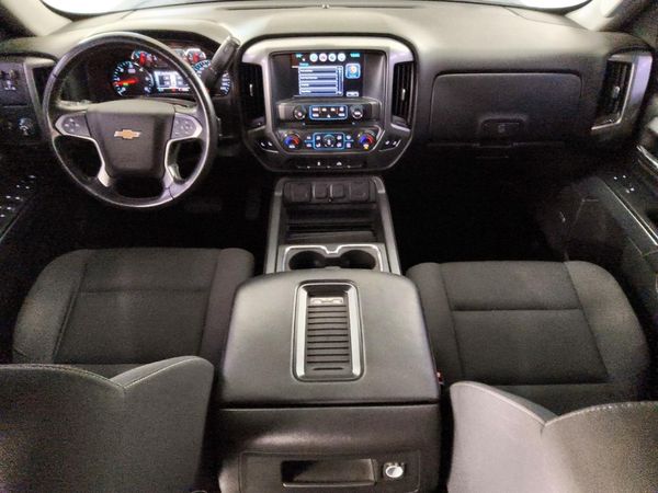 2017 CHEVROLET SILVERADO LT