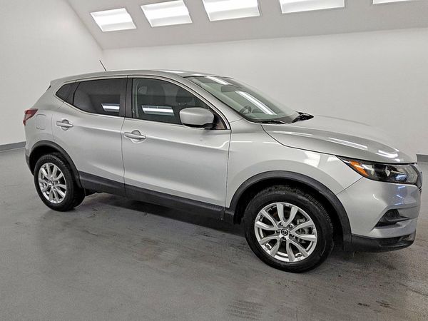 2021 NISSAN ROGUE SPORT SV — Passenger 3/4