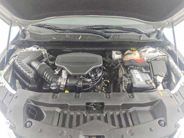 2021 CHEVROLET BLAZER 2LT — Engine bay