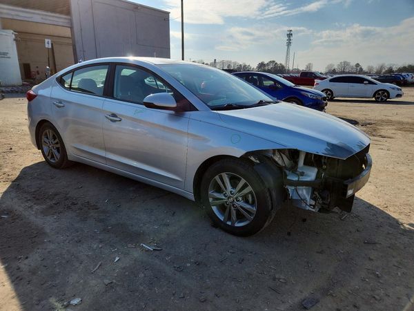 2017 HYUNDAI ELANTRA