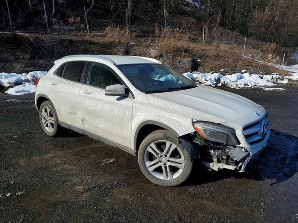 2017 MERCEDES-BENZ GLA GLA250-4M