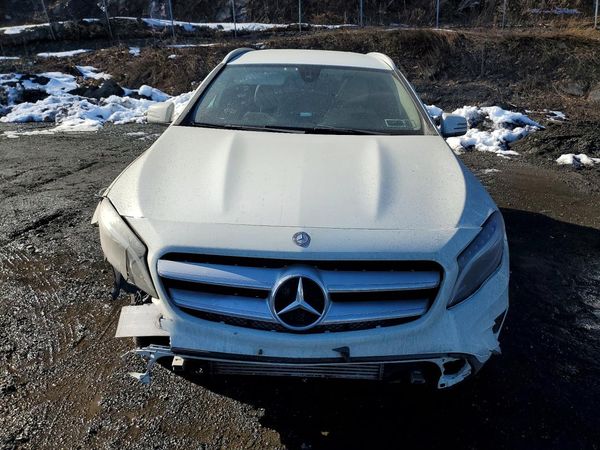 2017 MERCEDES-BENZ GLA GLA250-4M