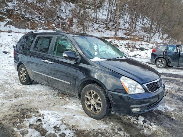 2014 KIA SEDONA GLS — Passenger 3/4