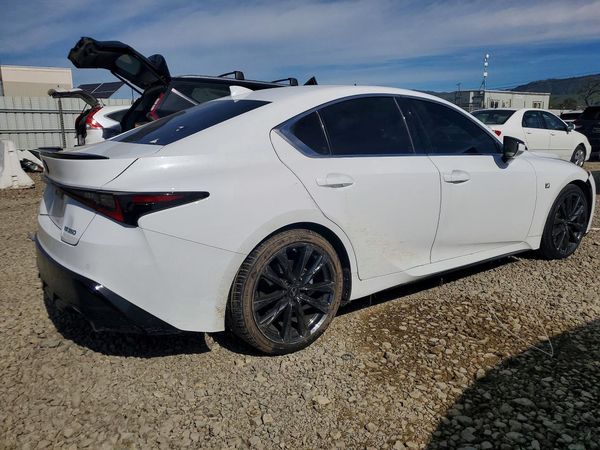 2022 LEXUS IS