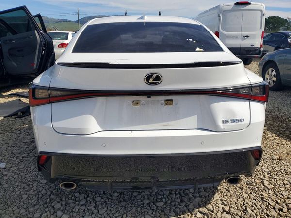 2022 LEXUS IS