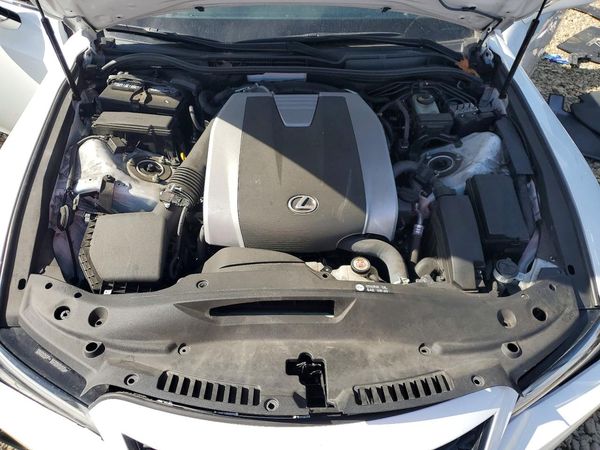 2022 LEXUS IS