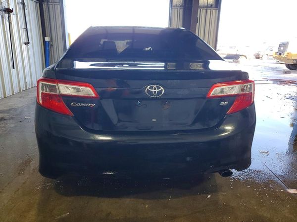 2012 TOYOTA CAMRY