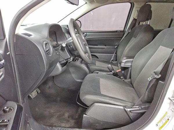 2016 JEEP COMPASS Sport — DENT