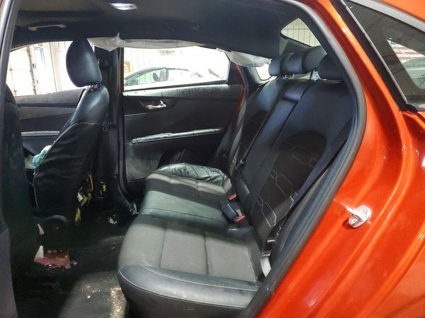 2023 KIA FORTE GT Line