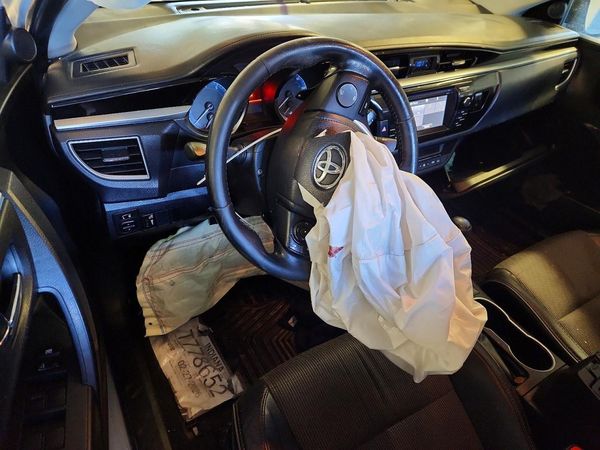2016 TOYOTA COROLLA L/LE — CKPT