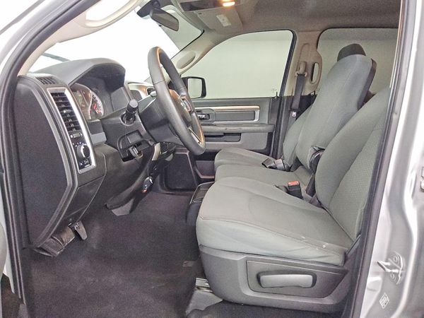 2019 RAM 1500 CLASSIC SLT