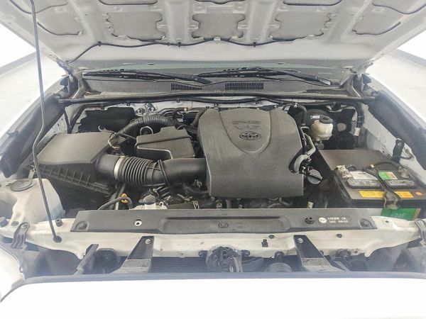 2017 TOYOTA TACOMA