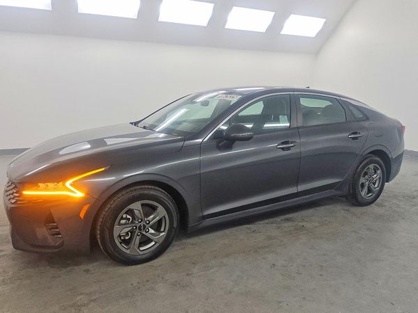 2022 KIA K5