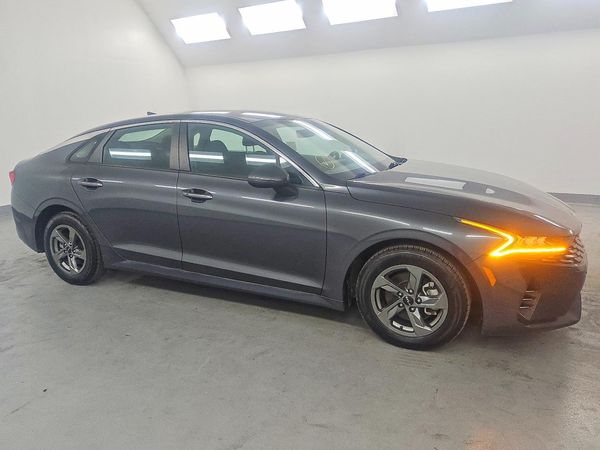 2022 KIA K5 LXS — Passenger 3/4