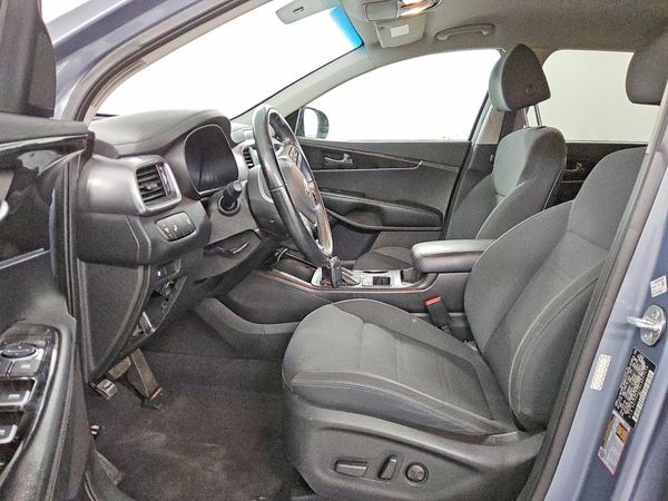 2020 KIA SORENTO L, LX, S